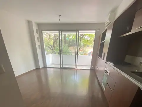 Migueletes 2000, Piso 3