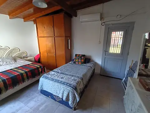 Casa 2 ambientes con 1 baño
