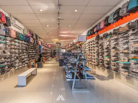 Avenida General Flores 2500