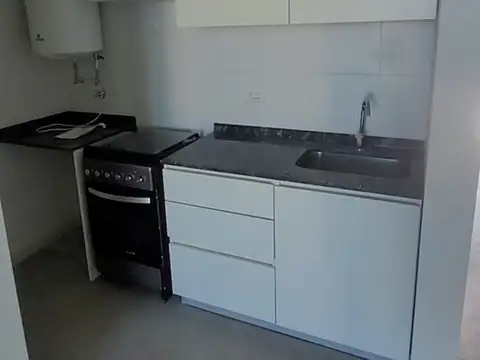 Alippi 9200, Piso 4