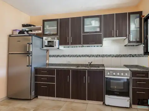 Depto Tipo Casa en Venta en Ramos Mejia Sur, USD 125.000