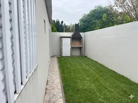 VENTA DE DEPARTAMENTO CON PATIO/apto credito