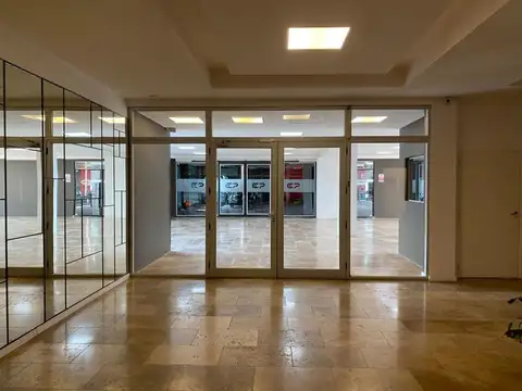 Oficina en alquiler en edificio Delta Center