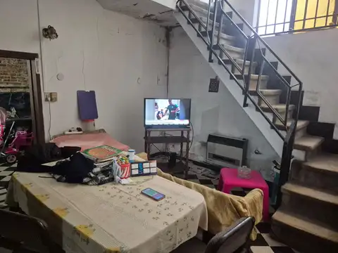 Depto Tipo Casa 4 ambientes con 1 baño