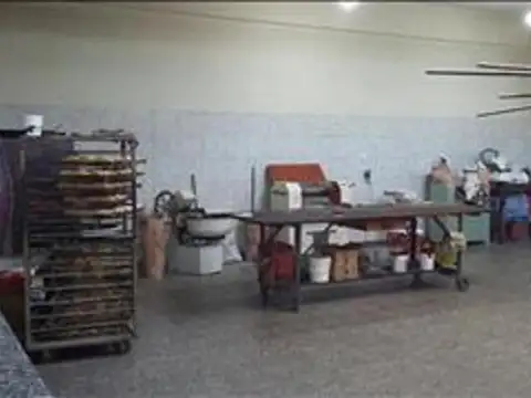 Negocio | Avenida del Sesquicentenario  al 1200