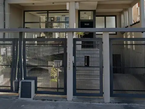 Departamento Tipo Duplex En Quilmes, Alvear 1123