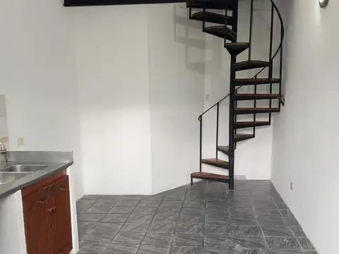 Depto Tipo Casa en Alquiler de 1 dormitorio
