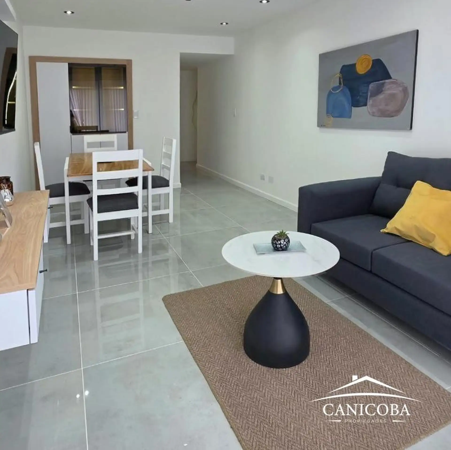 Departamento de 2 ambientes con dependencia y balcón