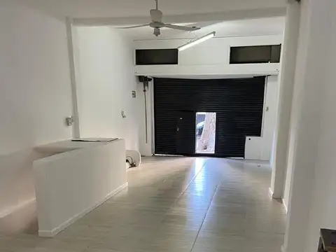 Local comercial en venta - 1 Baño Deposito - 77Mts2 - Vicente López