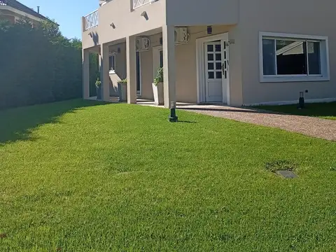 Casa en  ALQUILER en Campo Chico