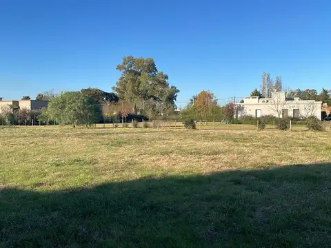 Terreno en Venta en Mercedes, USD 69.000