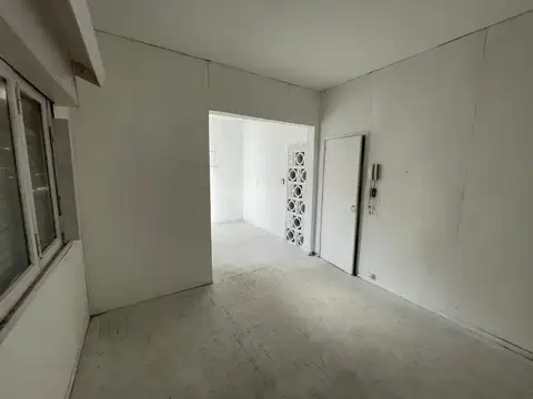 VENTA PH 3 AMBIENTES SIN EXPENSAS MORON CENTRO