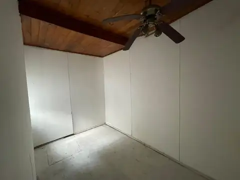 Depto Tipo Casa en Venta 70 años