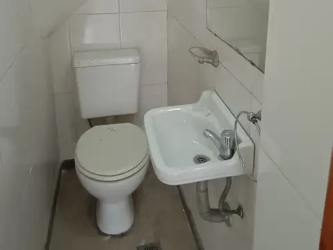 Local en Alquiler en Remedios de Escalada, $ 530.000