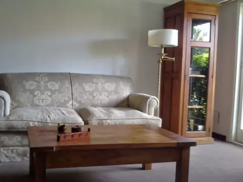 VENTA CASA 4 AMBIENTES CASTELAR