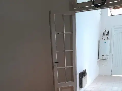 Venta de un PH en el barrio BALVANERA a u$d 49.900 sin expensas