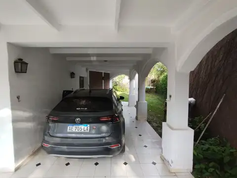 Depto Tipo Casa 8 ambientes con 3 baños