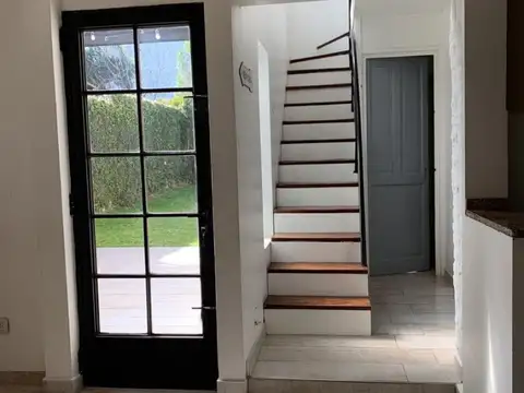 Casa en Venta en Moron, USD 230.000