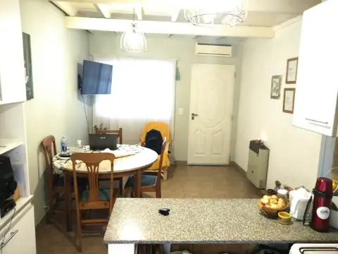 VENTA - Casa 3 amb c/cochera  - PH - Monte Grande - Apto Credito