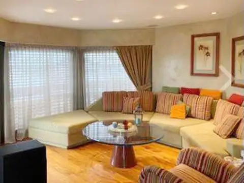 Departamento en Venta de 4 dormitorios