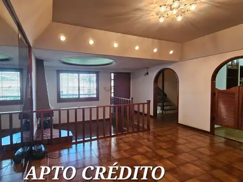 Venta Casa 6 ambientes 233 m2 lote propio en Villa Bonich - San Martin