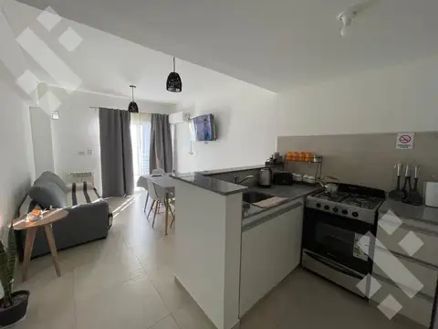 ALQUILER DPTO 1 DORMITORIO AMOBLADO CON BALCON Y 2 TERRAZAS - CENTRO - NEUQUEN