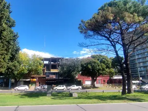 Terreno en Venta 27  mts Frente