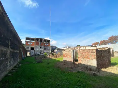 Terreno en Venta 27  mts Frente