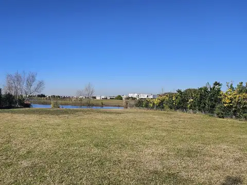 Terreno en Venta 40  mts Fondo