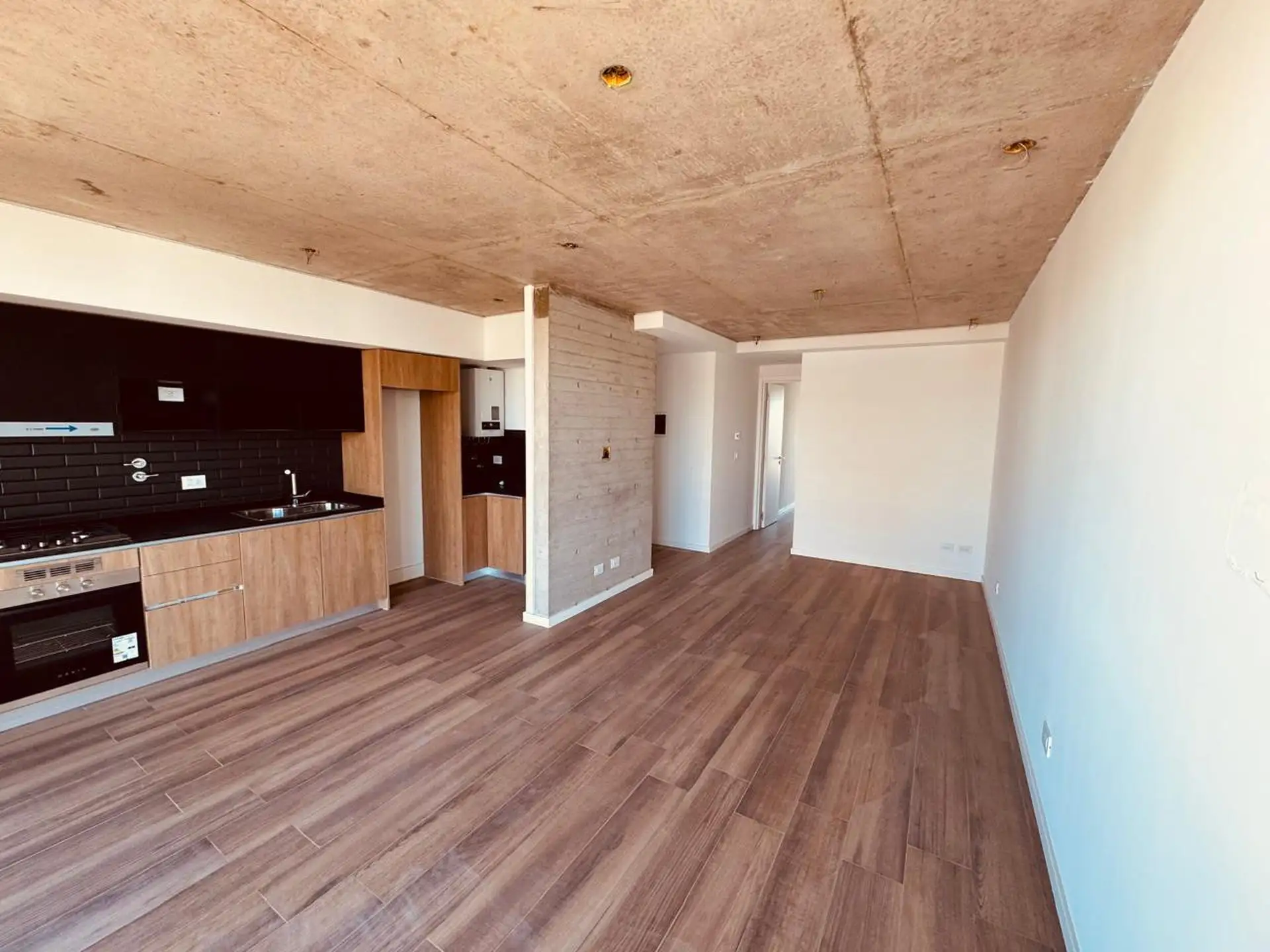 Departamento de dos ambientes con cochera, 69m² — Chauvin