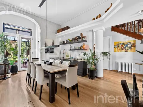 Casa 7 ambientes con 2 baños