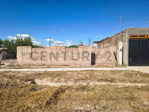 VENTA DE LOTE CON CONSTRUCCIÓN EN PALMIRA, SAN MARTIN, MENDOZA. ID: 338156