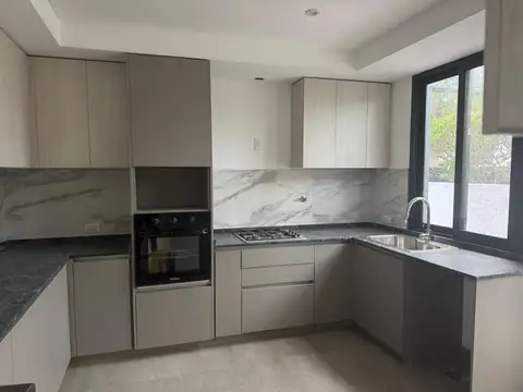 Casa en Venta en Sección 10 Residencial Los Cerros, USD 298.000