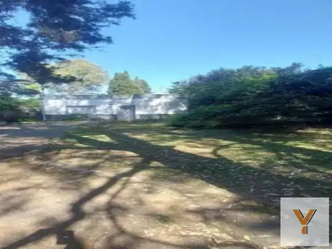 Casa en venta - 3 Dormitorios 1 Baño - Villa Elisa