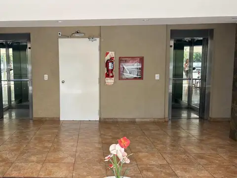 Departamento en Alquiler con 2 cocheras