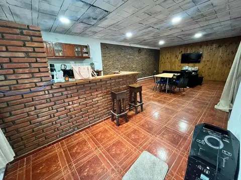Depto Tipo Casa 4 ambientes con 1 baño