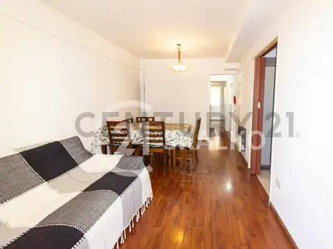 VENTA DEPARTAMENTO UN DORMITORIO, BALCÓN AL FRENTE, BARRIO MARTIN, ROSARIO