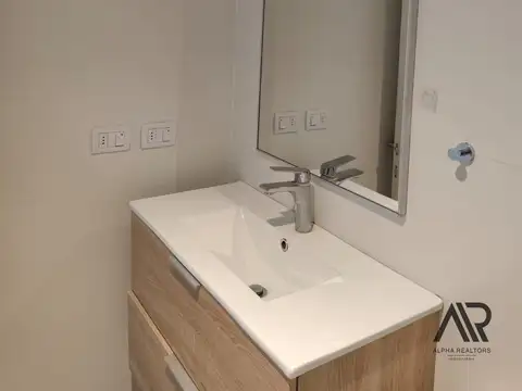 Apartamento en venta, Barrio Sur, con renta. Ideal inversores, rentabilidad 6.62