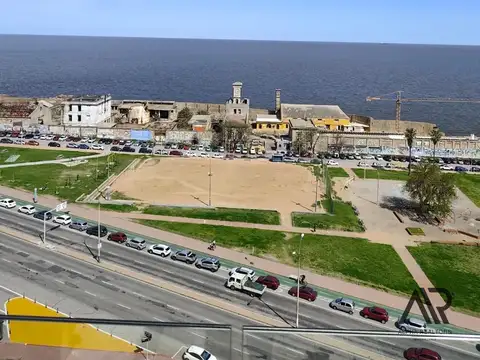 Apartamento en venta, Barrio Sur, con renta. Ideal inversores, rentabilidad 6.62