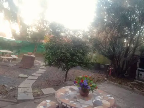 Casa en Venta con 4 cocheras