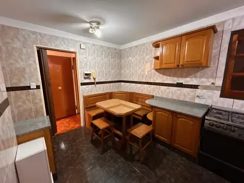 Avenida Rivadavia 3500, Piso 5