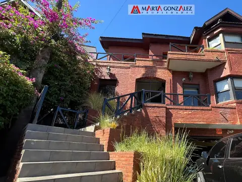 CHALET EN VENTA FONDO CON PISCINA