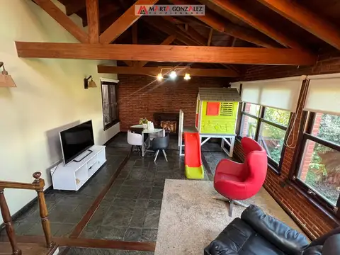 CHALET EN VENTA FONDO CON PISCINA