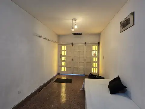 Depto Tipo Casa en Venta con 1 cocheras