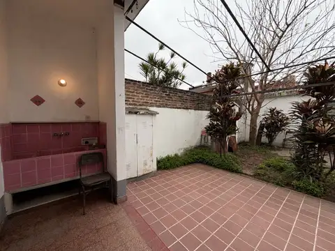 Casa 3 ambientes con 1 baño