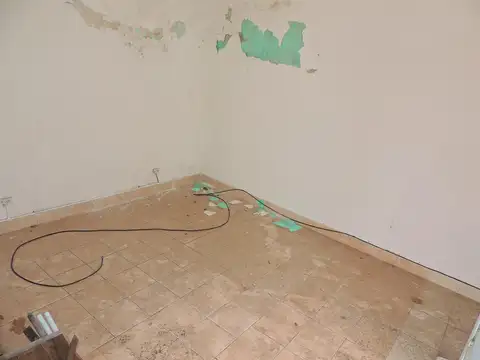 Depto Tipo Casa en Venta 50 años