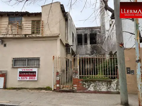 Vende Casa a demoler ó Lote 8,66x 19
