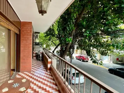 SEMIPISO 4 AMBIENTES BALCON AL FRENTE PATIO