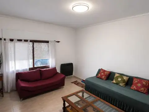 Venta. Ph.  2 Ambientes. Luis Viale 3000