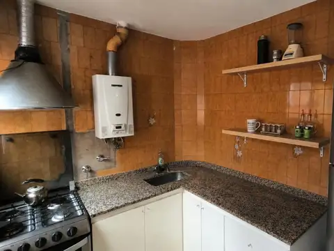 Depto Tipo Casa 2 ambientes con 1 baño